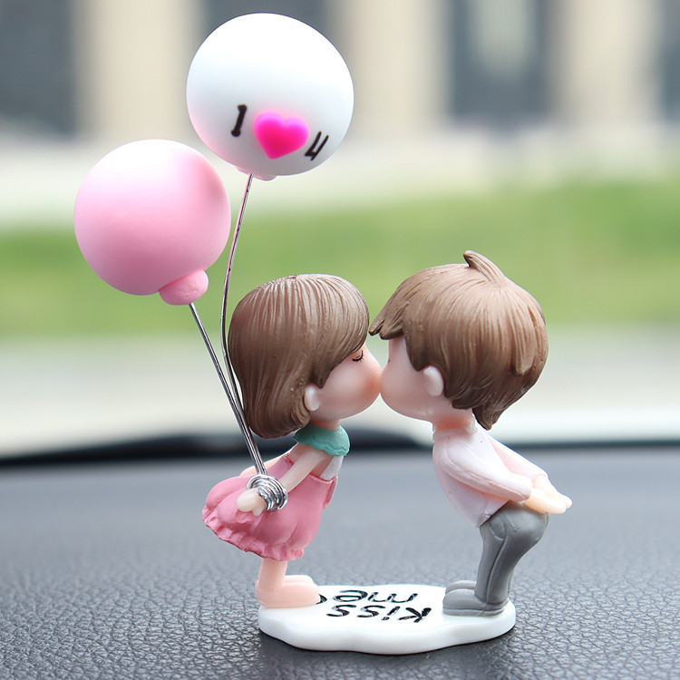 Couples Car Ornaments - Resin Dashboard Figurine for Car Decor