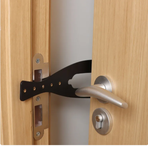 Pet Safety Door Buckle