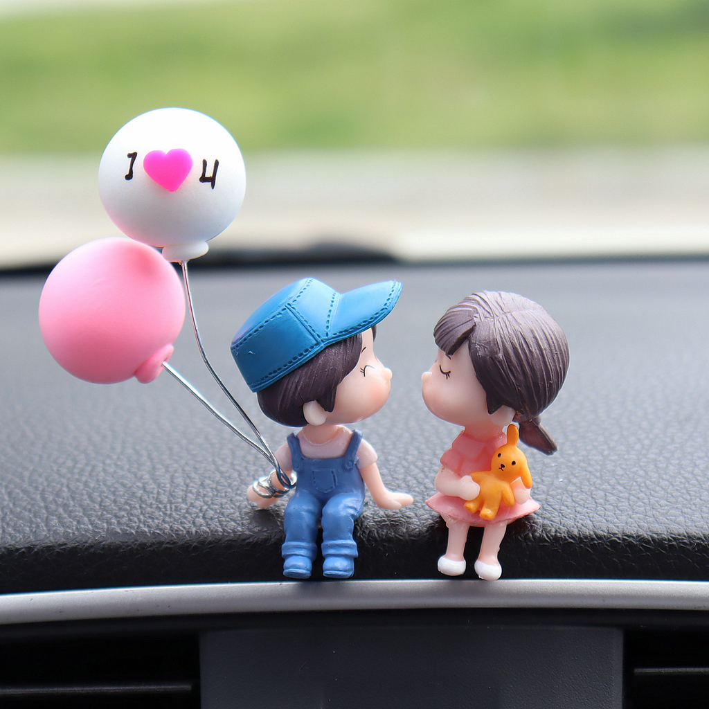 Couples Car Ornaments - Resin Dashboard Figurine for Car Decor
